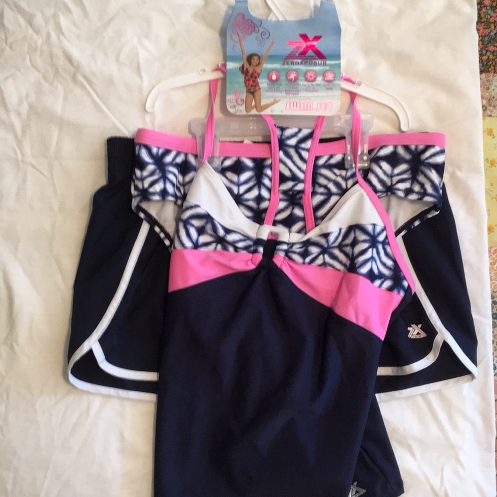 Girl’s 3-piece swim set, size 16